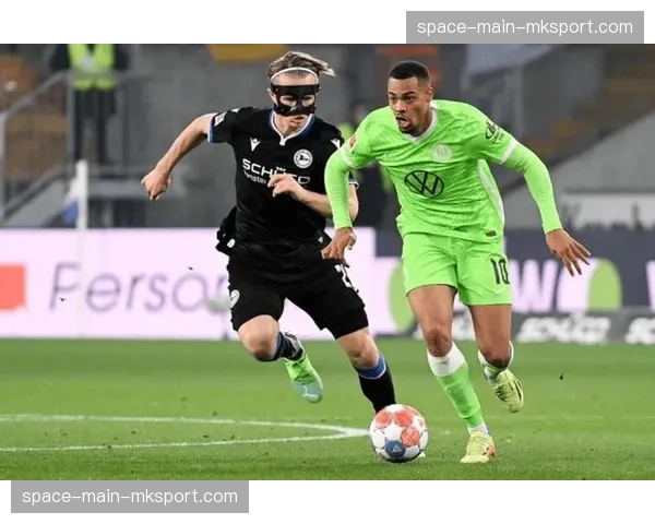 沃尔夫斯堡核心球员伤愈，球队标志性的两翼齐飞战术有望回归