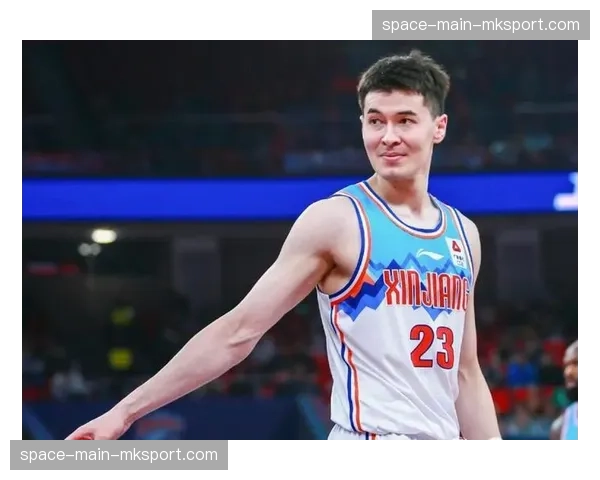 新疆队阿不都沙拉木因累积疲劳导致旧伤反复,确认缺席季后赛剩余比赛 新疆队阿不都沙拉木因累积疲劳导致旧伤反复,确认缺席季后赛剩余比赛